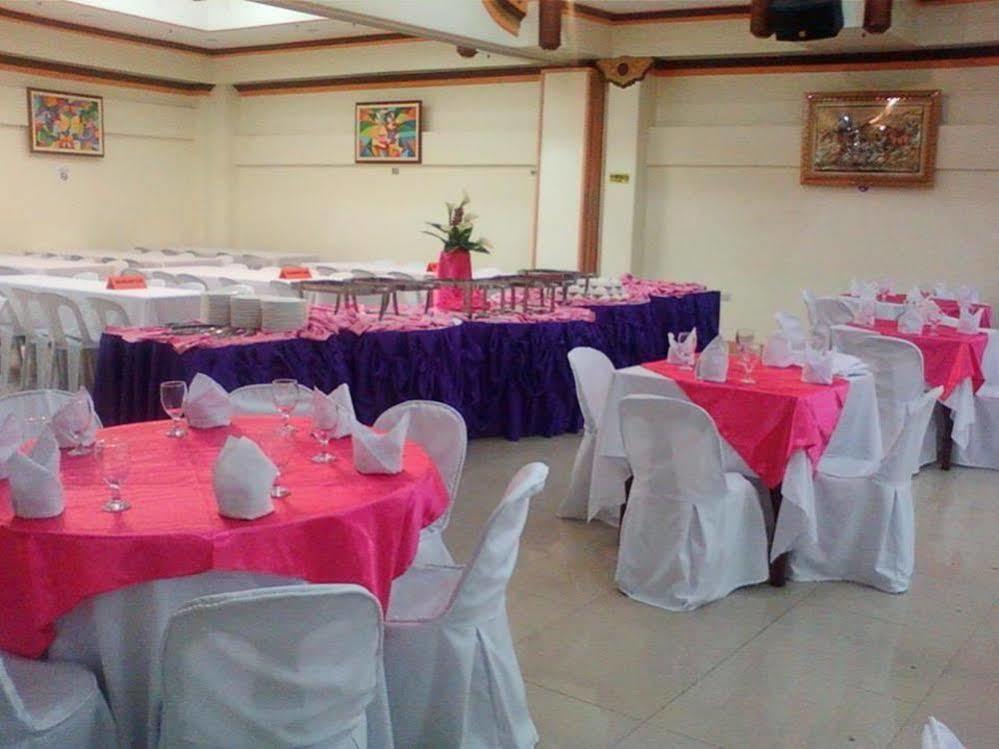 Golden Stallion Suites Cagayan de Oro Eksteriør bilde