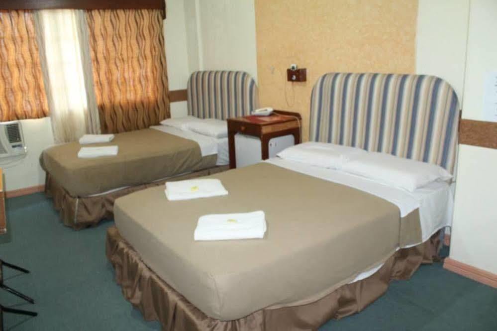 Golden Stallion Suites Cagayan de Oro Eksteriør bilde